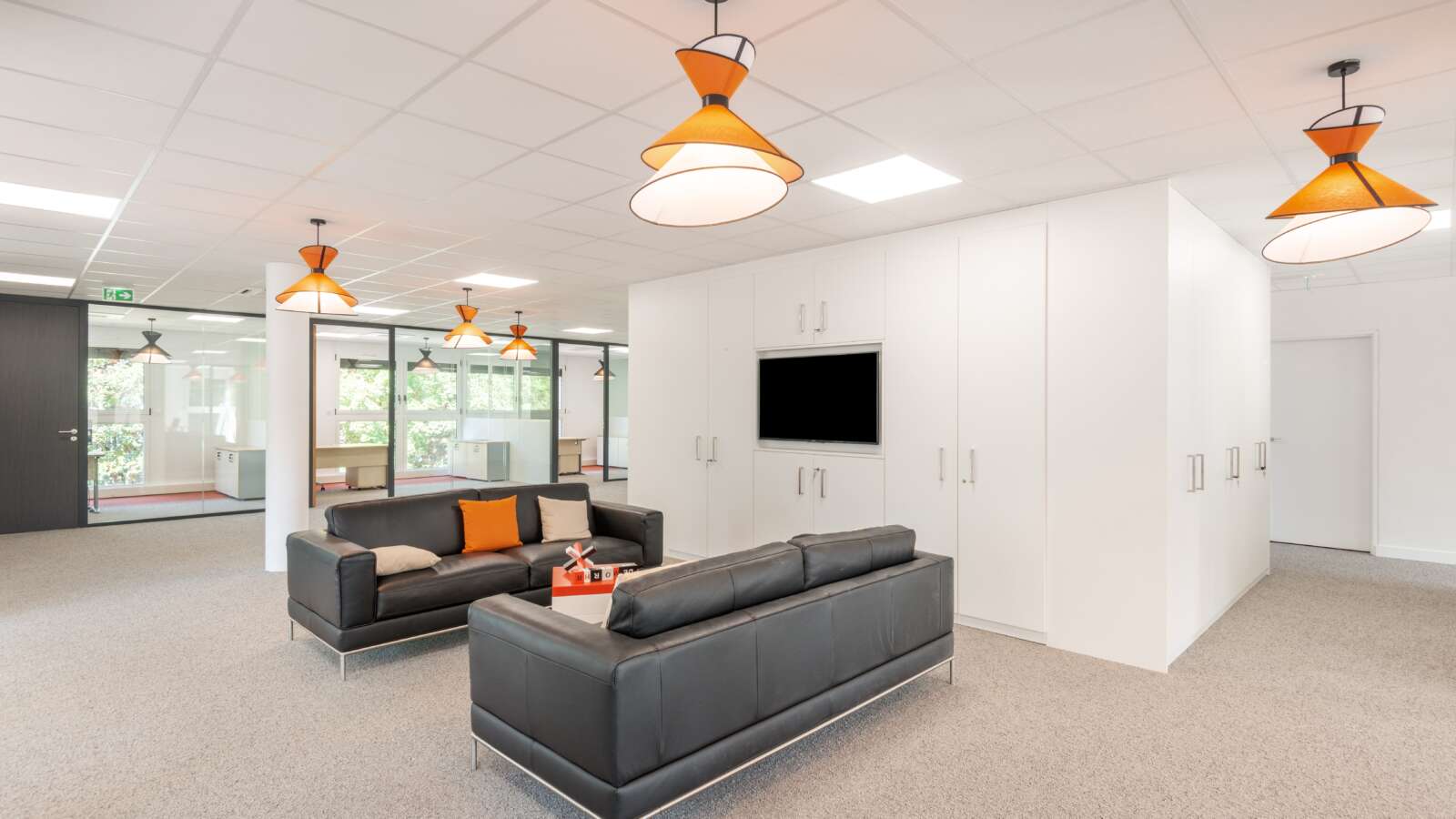 travaux amenagement montigny le bretonneux 14 1600x900 - Travaux d'aménagement bureau Montigny le Bretonneux