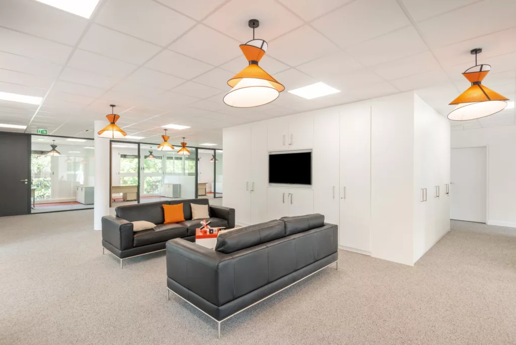 travaux amenagement montigny le bretonneux 14 scaled 1024x684 - Travaux d'aménagement bureau Montigny le Bretonneux