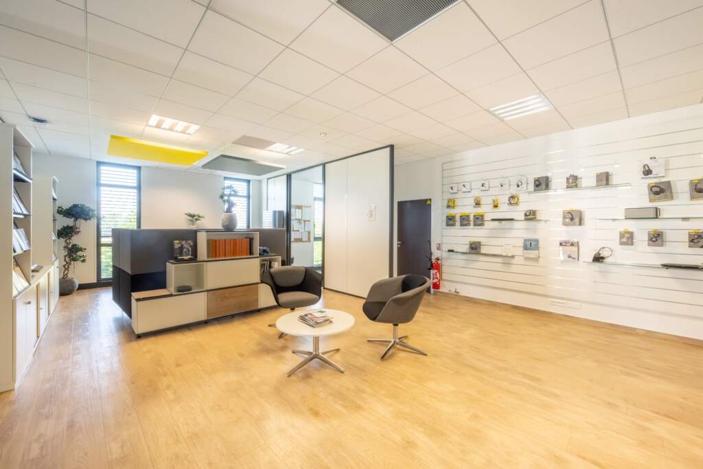 amenagement bureau design paris ouest 14 1024x683 - Aménagement bureau flex office