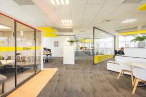 amenagement bureau design paris ouest 8 300x200 - Aménagement bureau flex office