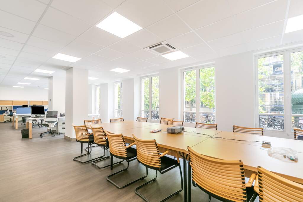 amenagement bureaux mutuelle paris 12 1024x683 - Création d'une agence mutuelle assurance à Paris