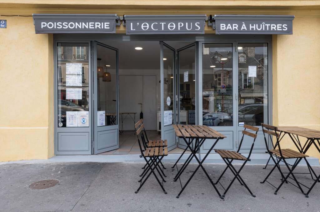 amenagement bar a huitres versailles 15 1024x681 - Création d'une poissonnerie, bar à huitres