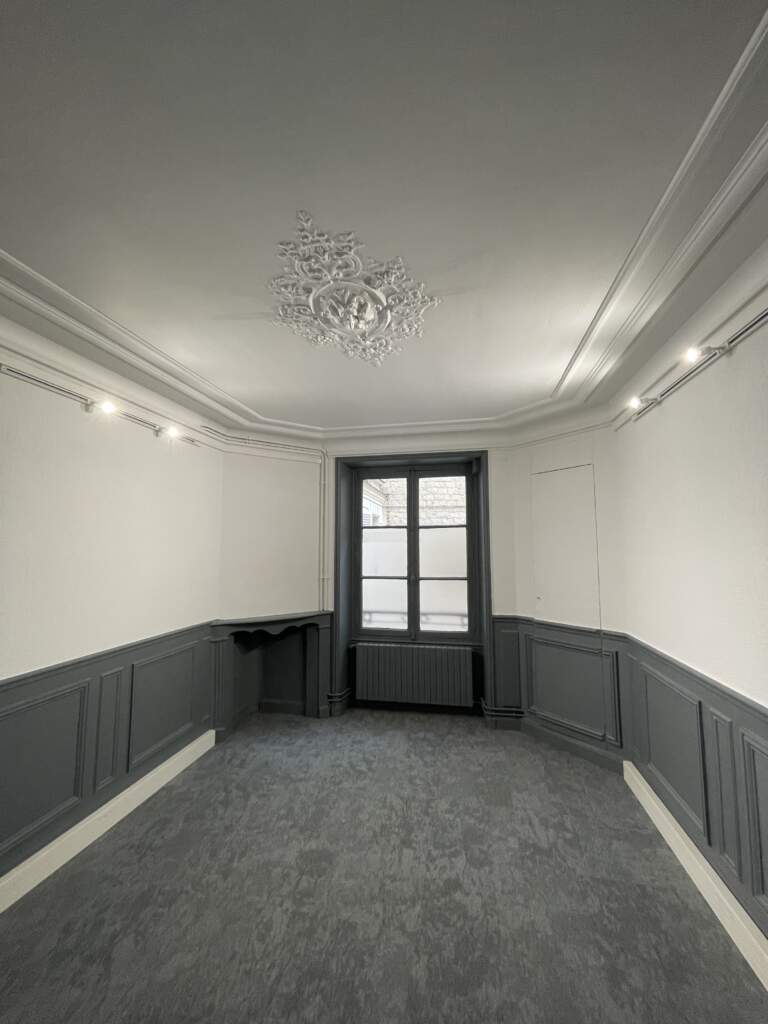 renovation bureau paris 8eme 5 768x1024 - Rénovation de bureaux à Paris 8ème