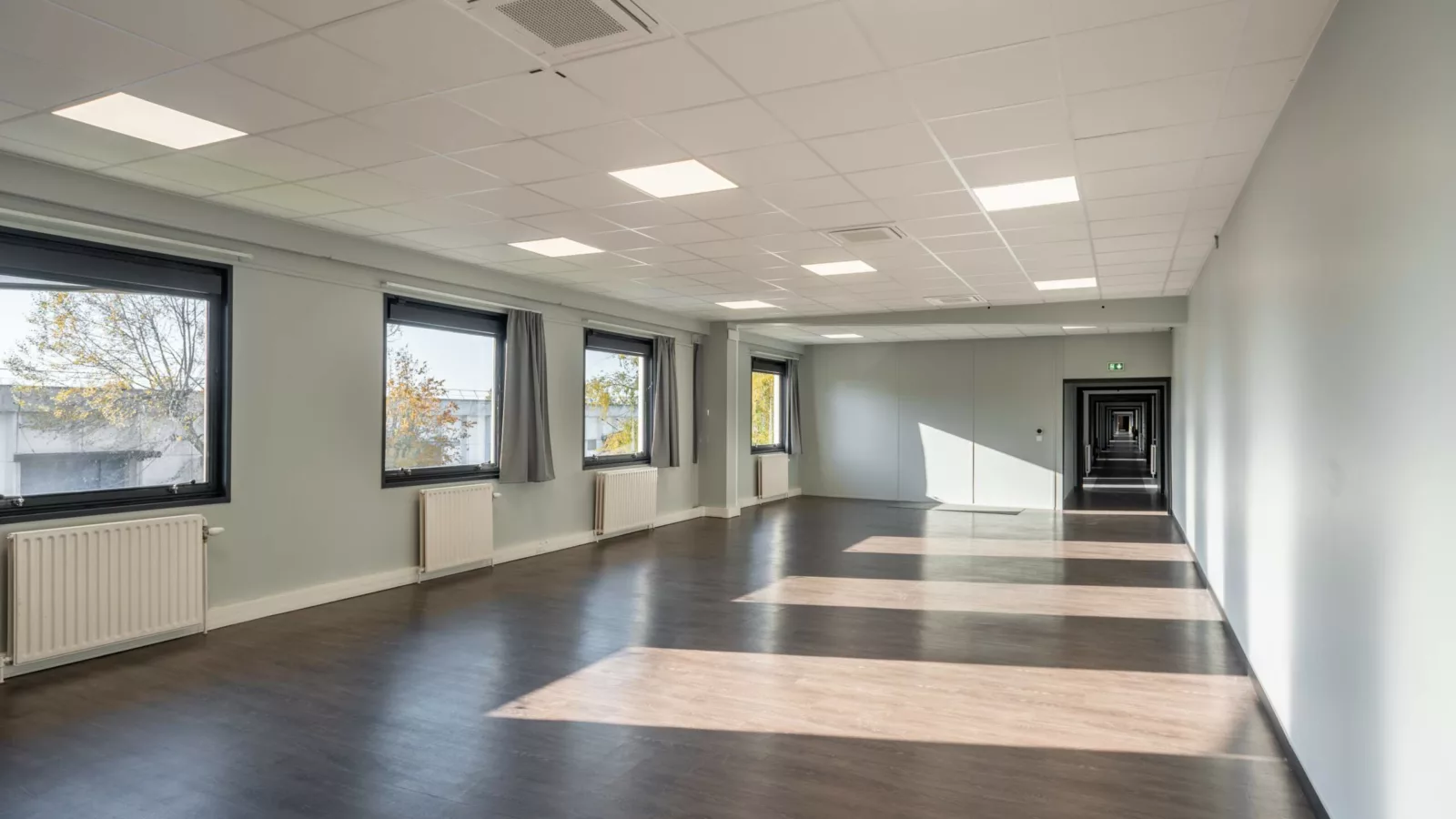 Aménagement plateau de bureau ERP à Rungis