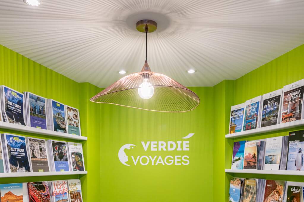 amenagement agence de voyages paris 7 1024x683 - Aménagement d'une agence de voyages sur Paris