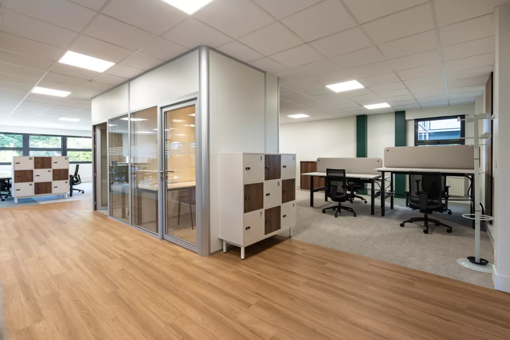 travaux aménagement locaux professionnels au Perray en Yvelines (78)