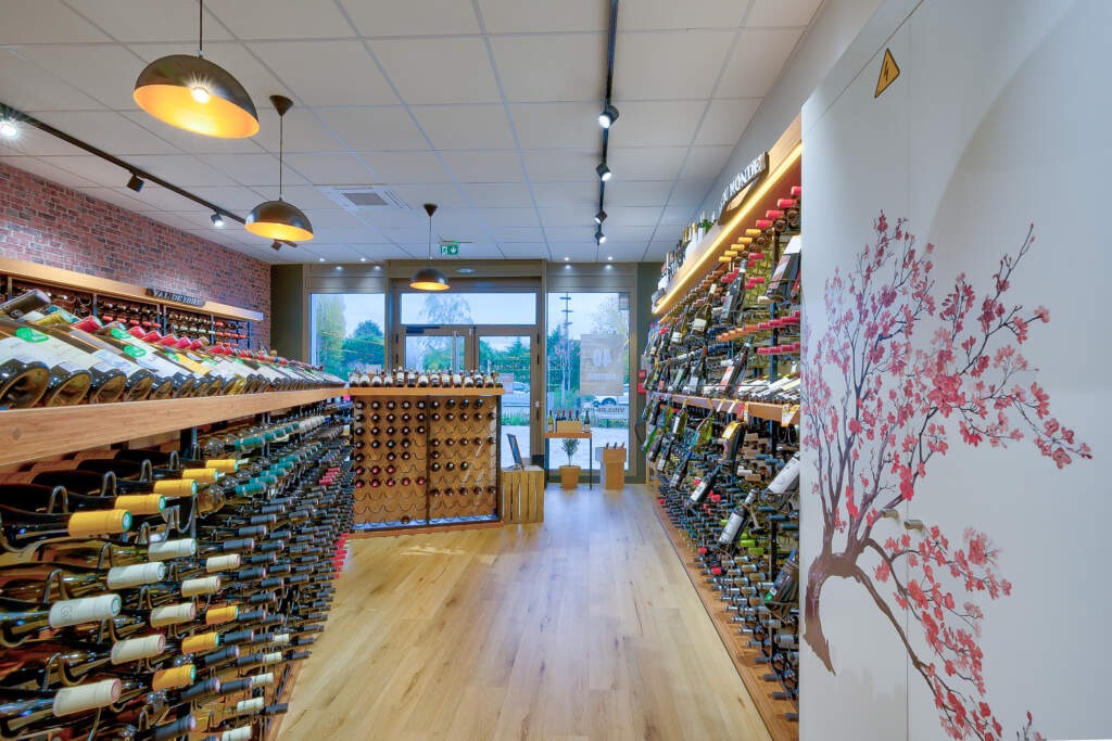 amanegament magasin cavavin voisins le bretonneux 4 1024x683 - Aménagement d’un magasin CAVAVIN à Voisins-le-Bretonneux