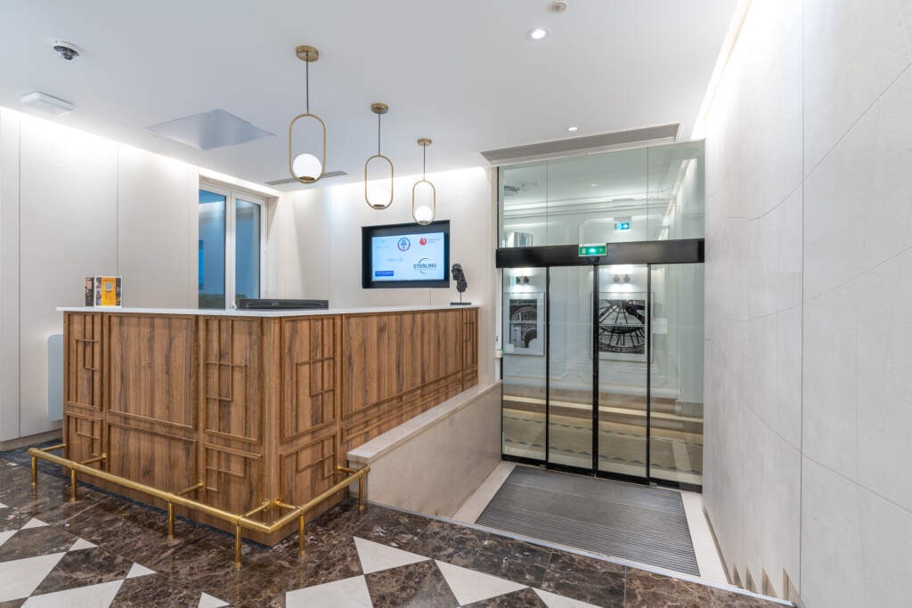 amenagement de bureaux premium paris 2 1 1024x683 - Rénovation d'Espaces de Coworking Premium à Paris