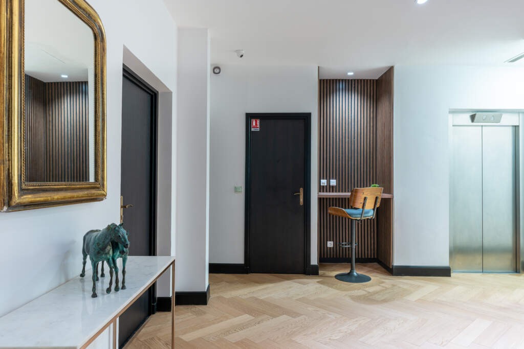 amenagement de bureaux premium paris 5 1024x683 - Rénovation d'Espaces de Coworking Premium à Paris