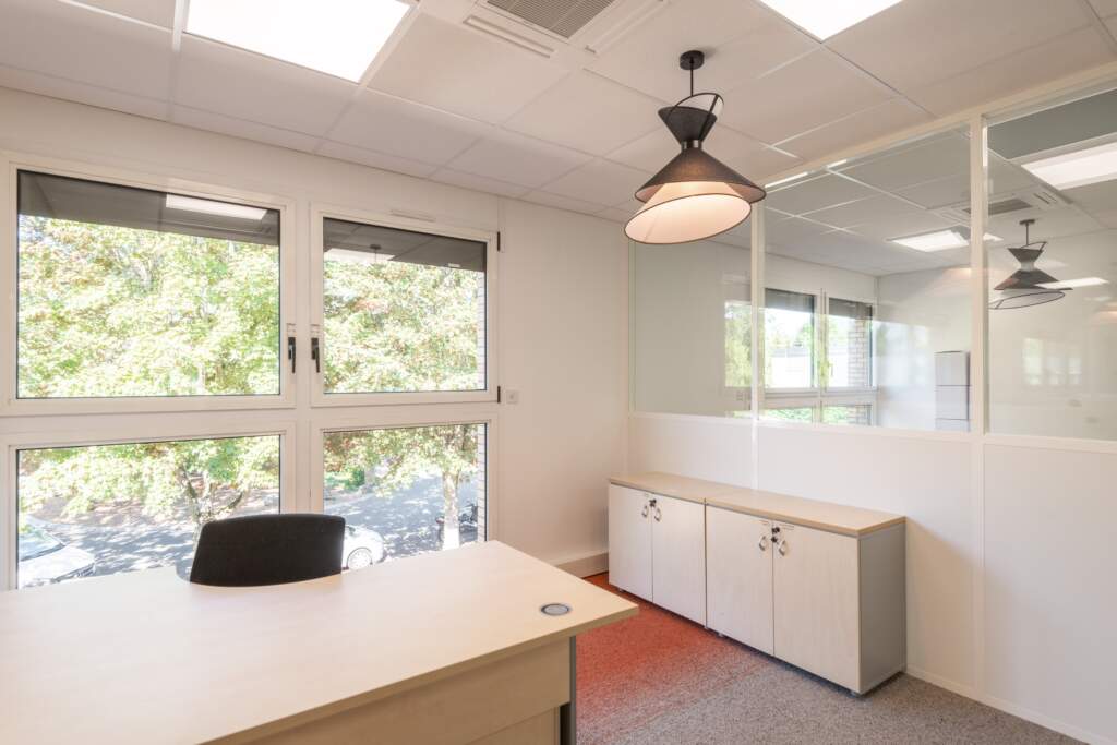 amenagement bureau direction 1024x683 - Travaux d'aménagement bureau Montigny le Bretonneux